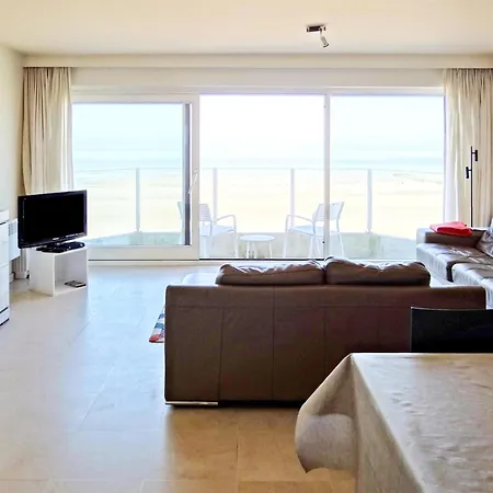 Attic In By The Beach, Cleaning Included *